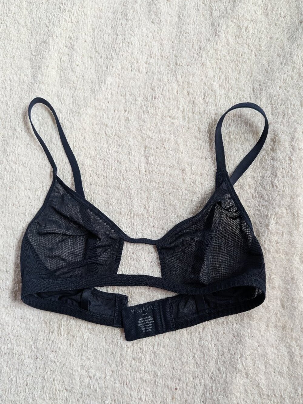 Negative sieve cutout bra, navy, size 1